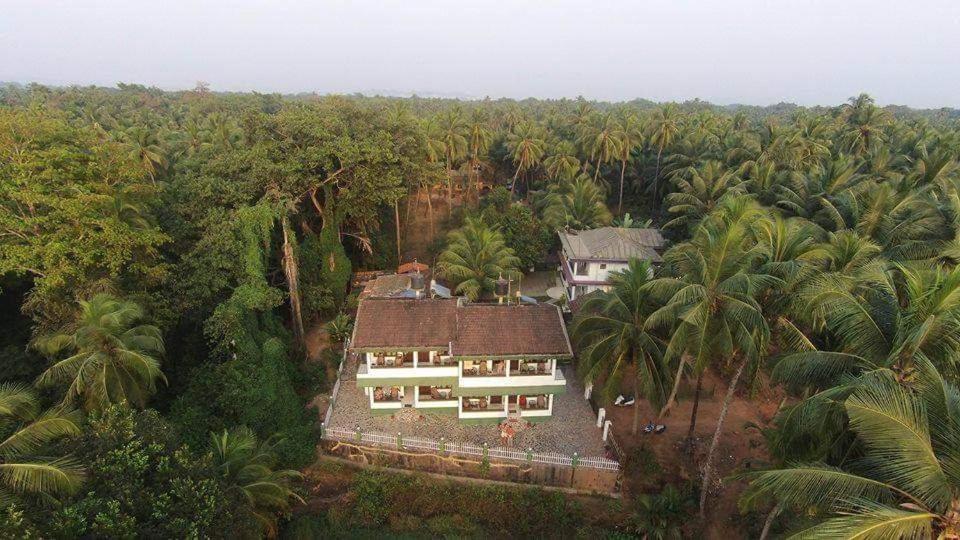 Heaven Goa Guesthouse Benaulim Esterno foto