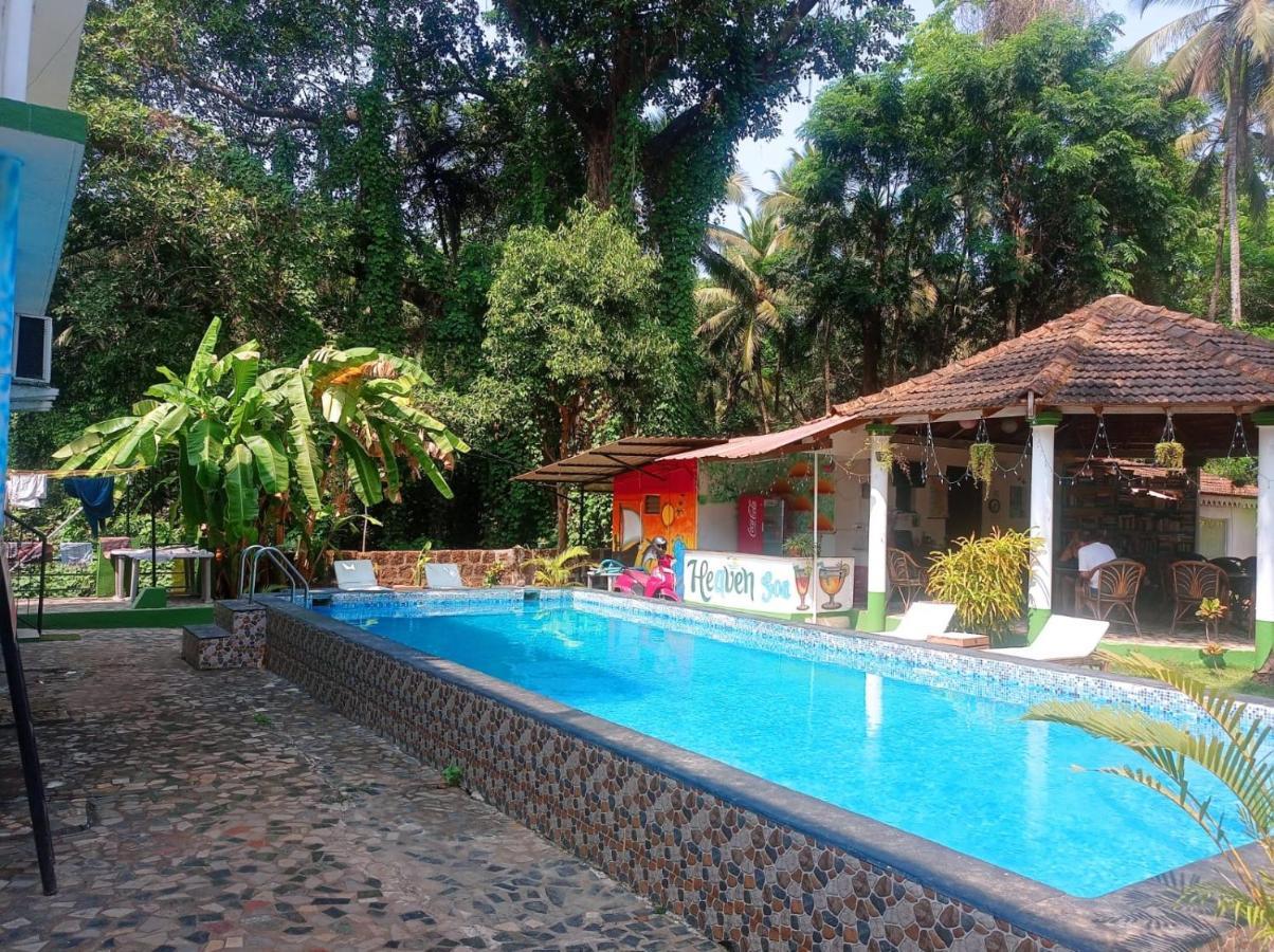 Heaven Goa Guesthouse Benaulim Esterno foto